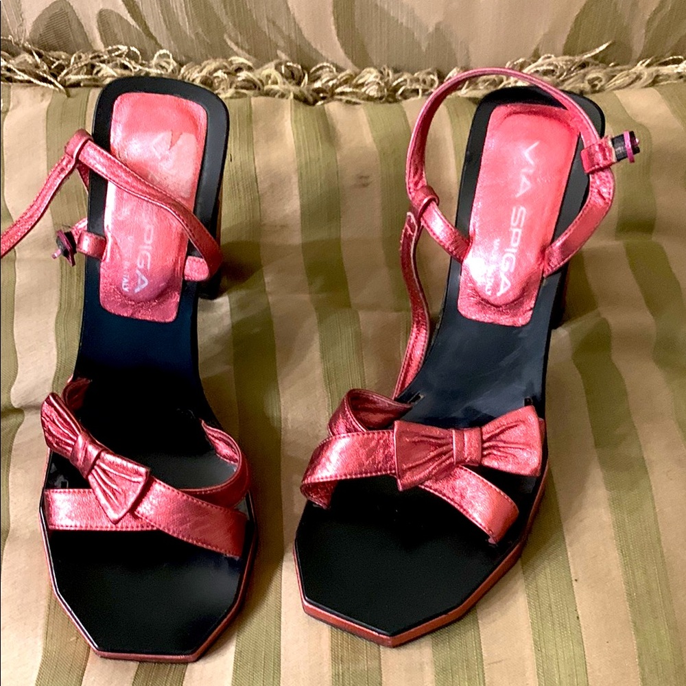 Via Spiga Women's Red Bow Heels